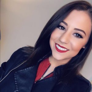 Meet your Posher, Katherine